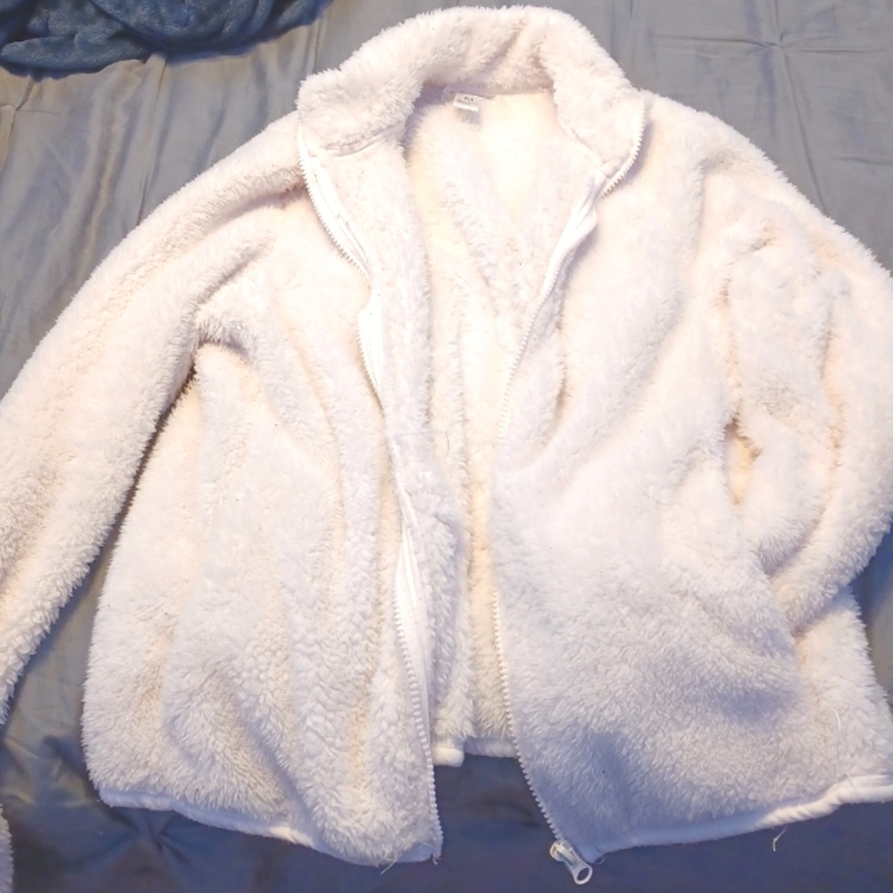 Medium white collared teddy zip up jacket